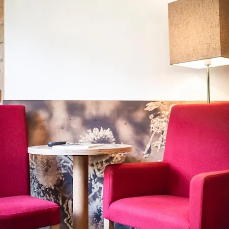 Heinrichshof 4*